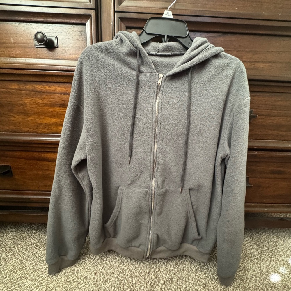Women’s gray zip up hoodie